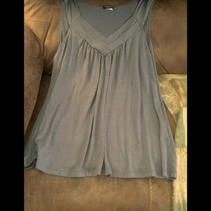 Grey tank top